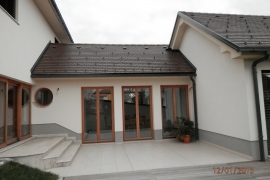 dvoriščna stran je končana