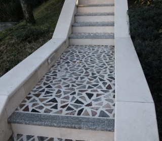 zunanje stopnice z venecian tlakom