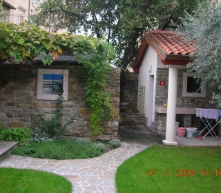 pot proti garaži